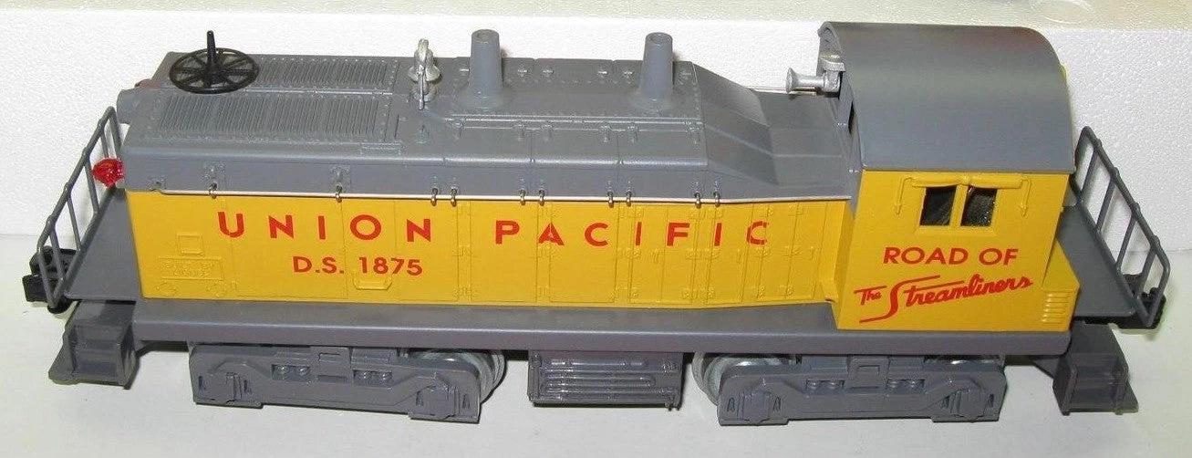 Lionel 6-18939 O Gauge Union Pacific NW2 Diesel Switcher Set - NOS 2 Lionel 6-18939 O Gauge Union Pacific NW2 Diesel Switcher Set - NOS - Image 2