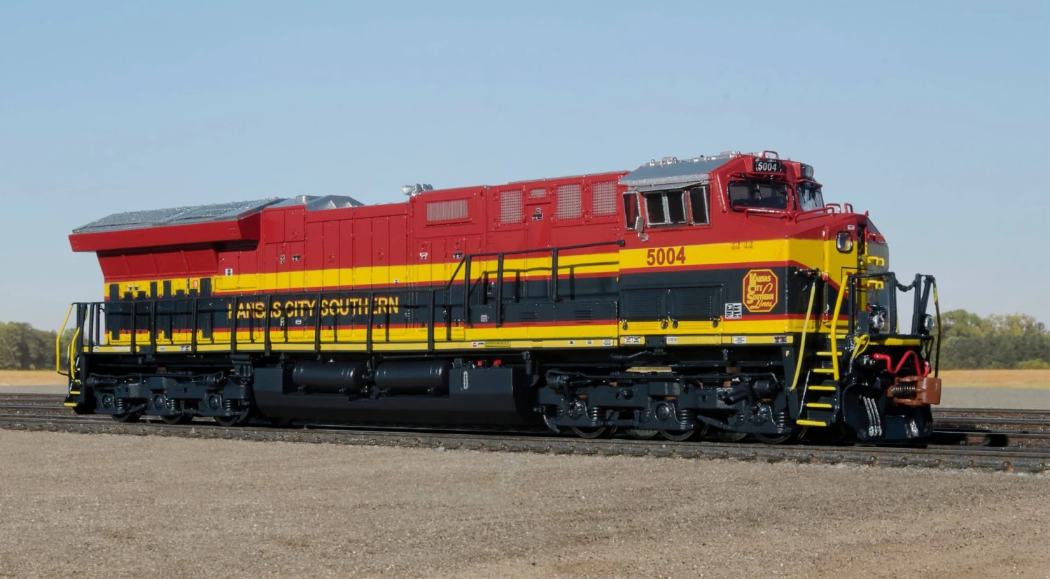 ScaleTrains Rivet 33656 N Scale GE ET44 Tier 4 Diesel "Southern Belle" KCS 5021 DCC & Sound 1 ScaleTrains Rivet 33656 N Scale GE ET44 Tier 4 Diesel "Southern Belle" KCS 5021 DCC & Sound